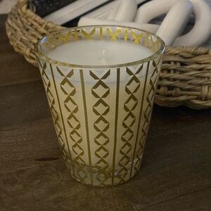 Nest New York Fragrance Holiday Classic Candle
8.1 oz New with No Box